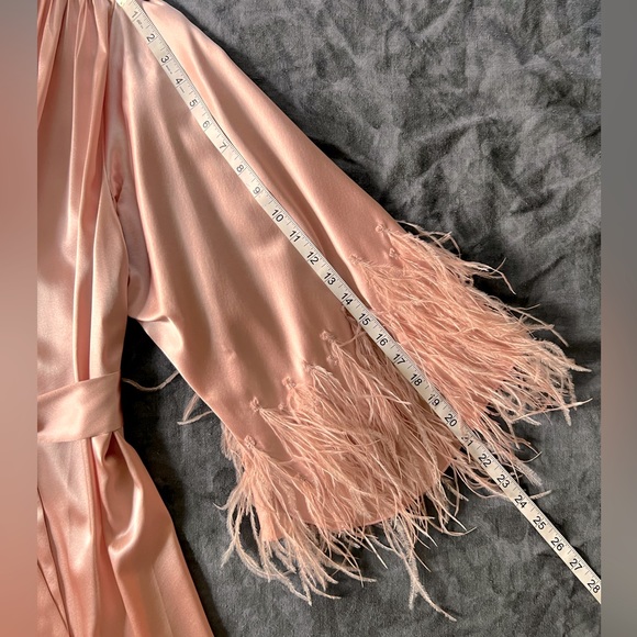 Fleur du Mal FEATHER EMBELLISHED ANGEL SLEEVE ROBE -M/L - Rose Pink NWT - Picture 7 of 10